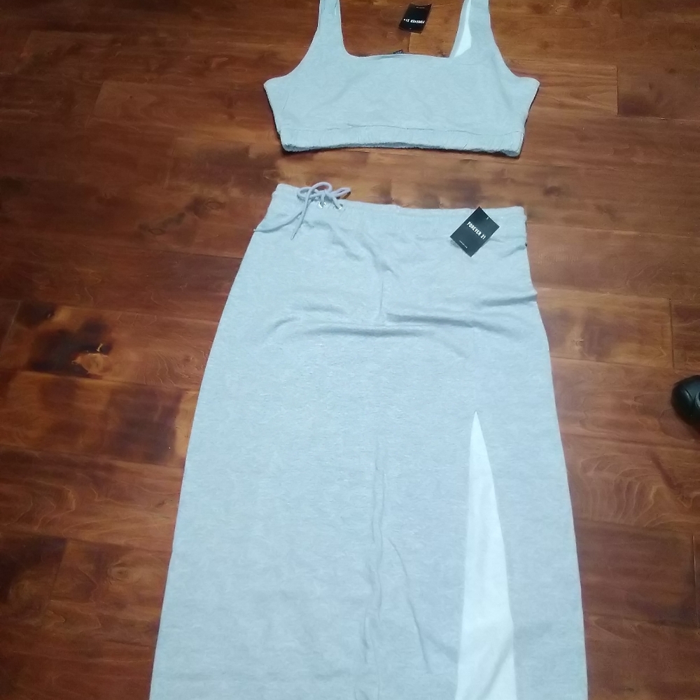 F21